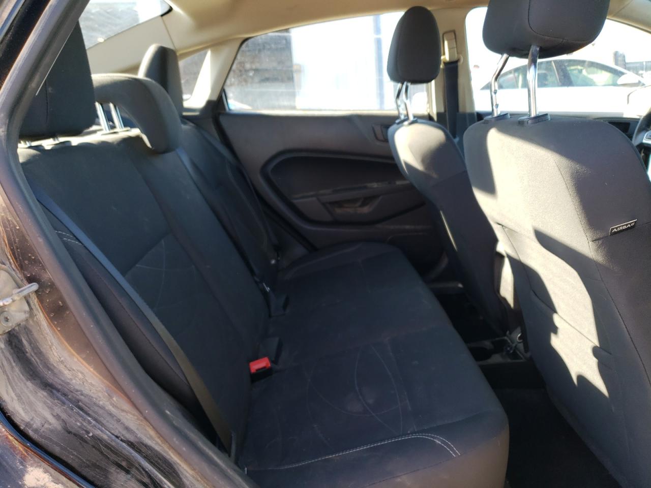 Photo 6 from auction – 2018 FORD FIESTA SE with VIN 3FADP4BJ4JM129261