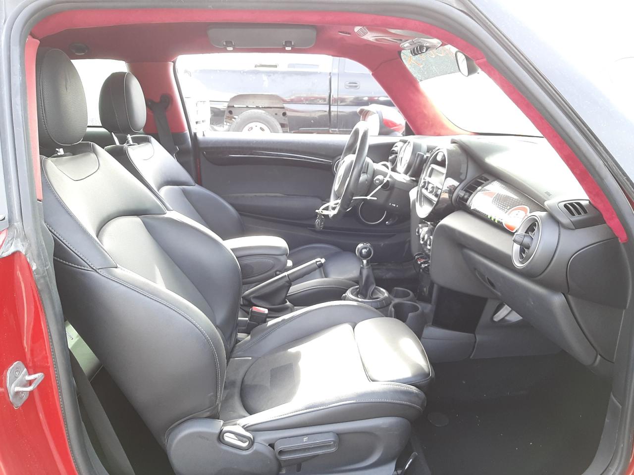 Photo 5 from auction – 2015 MINI COOPER S with VIN WMWXP7C55F2A59861