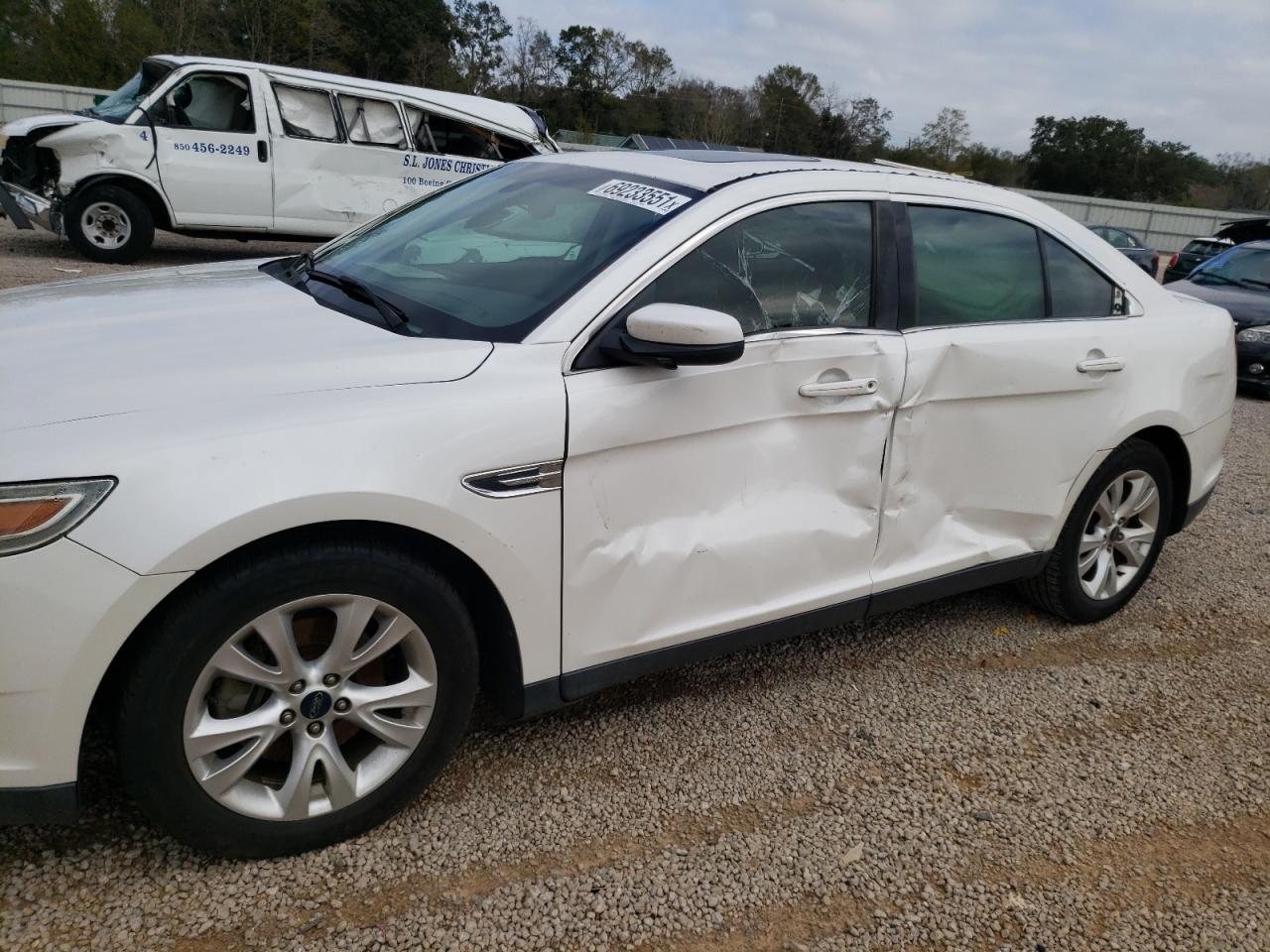 Photo 9 from auction – 2011 FORD TAURUS SEL with VIN 1FAHP2EW6BG101020