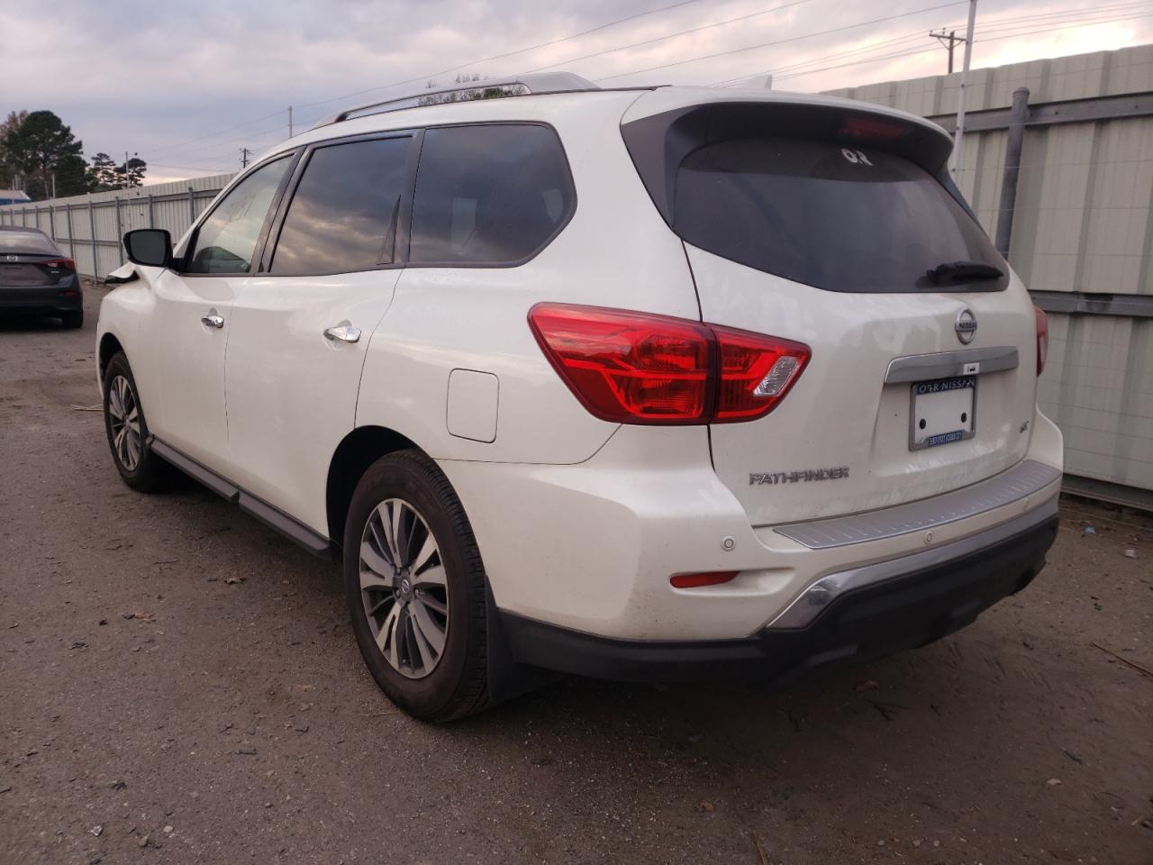 Photo 3 from auction – 2020 NISSAN PATHFINDER with VIN 5N1DR2BN9LC635941