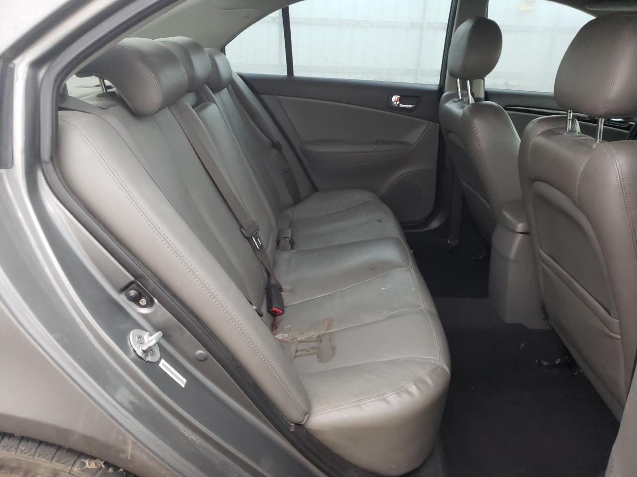 Photo 6 from auction – 2009 HYUNDAI SONATA SE with VIN 5NPEU46F39H448097