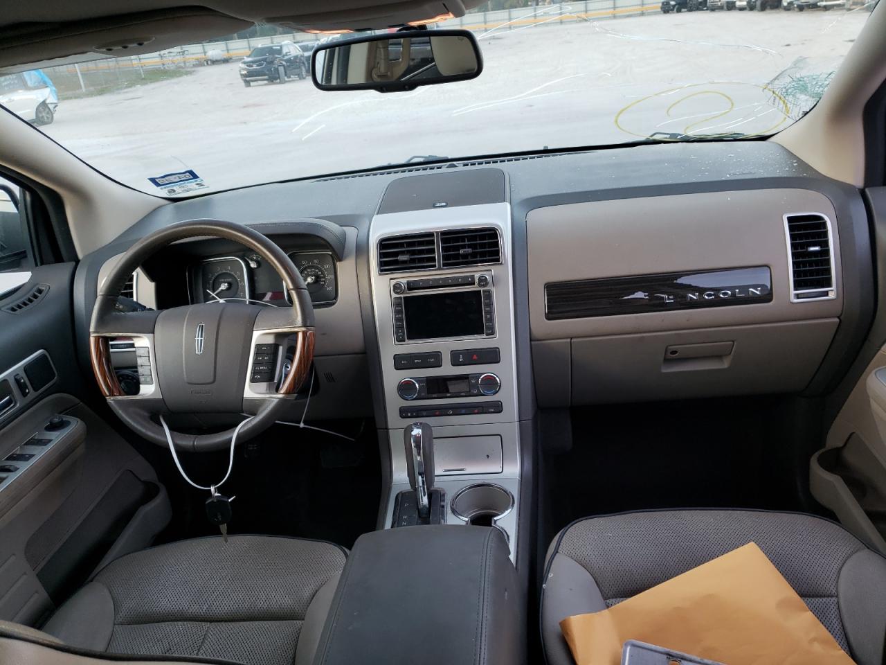 Zdjęcie 9 z aukcji – 2010 LINCOLN MKX z VIN 2LMDJ8JC5ABJ27686