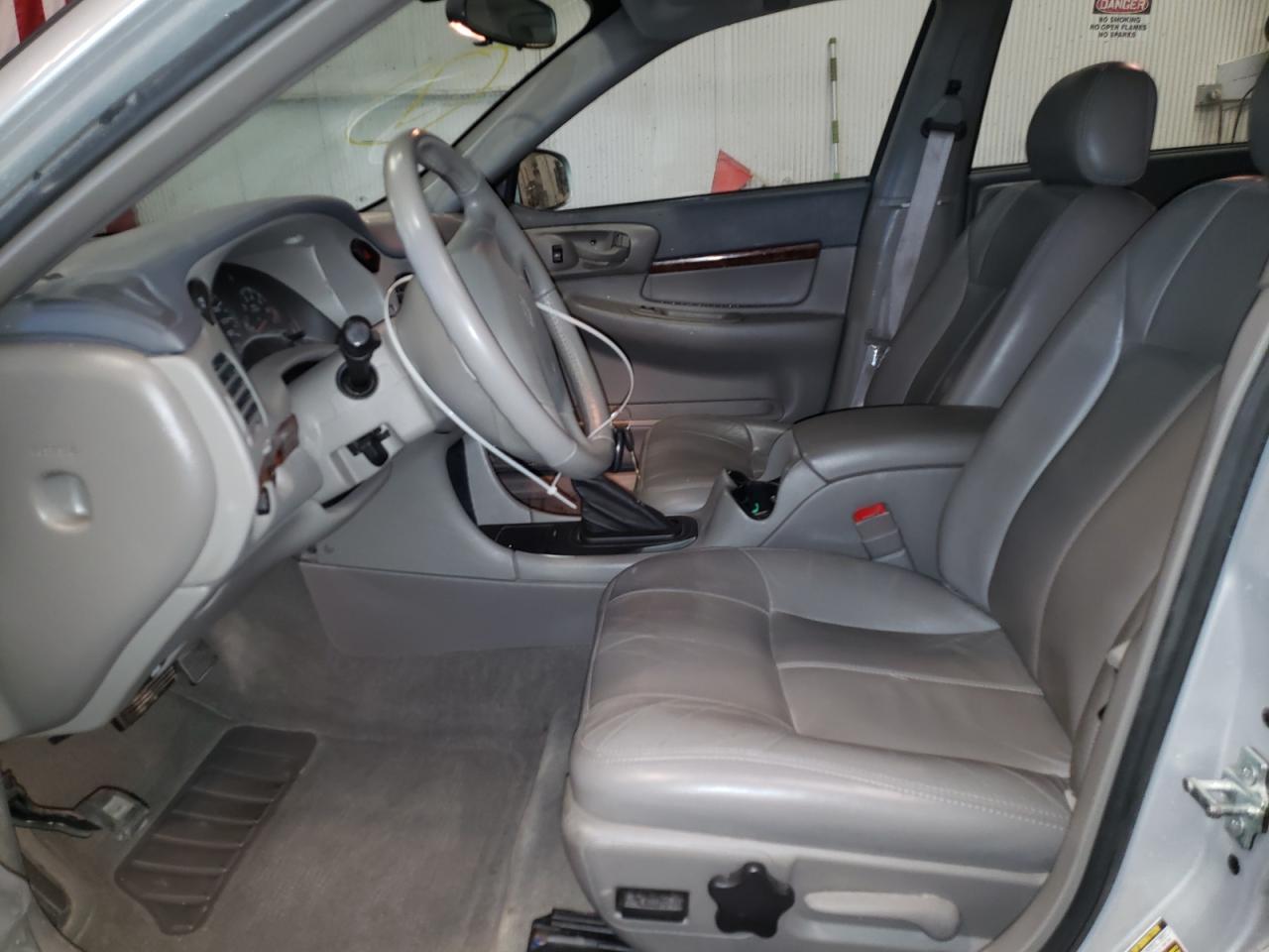 Photo 5 from auction – 2004 CHEVROLET IMPALA LS with VIN 2G1WH52K249392661