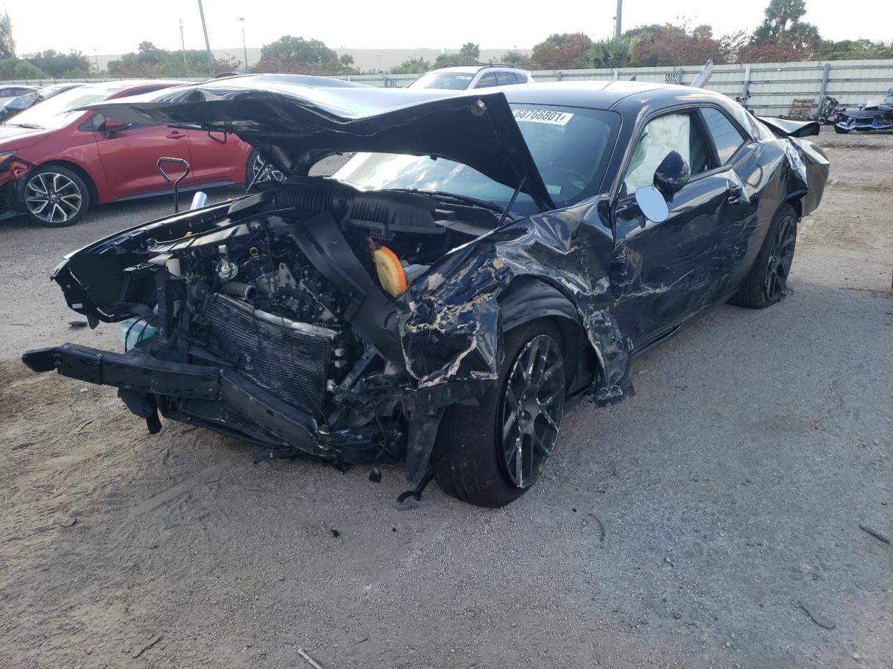 Photo 2 from auction – 2019 DODGE CHALLENGER with VIN 2C3CDZJG5KH680367
