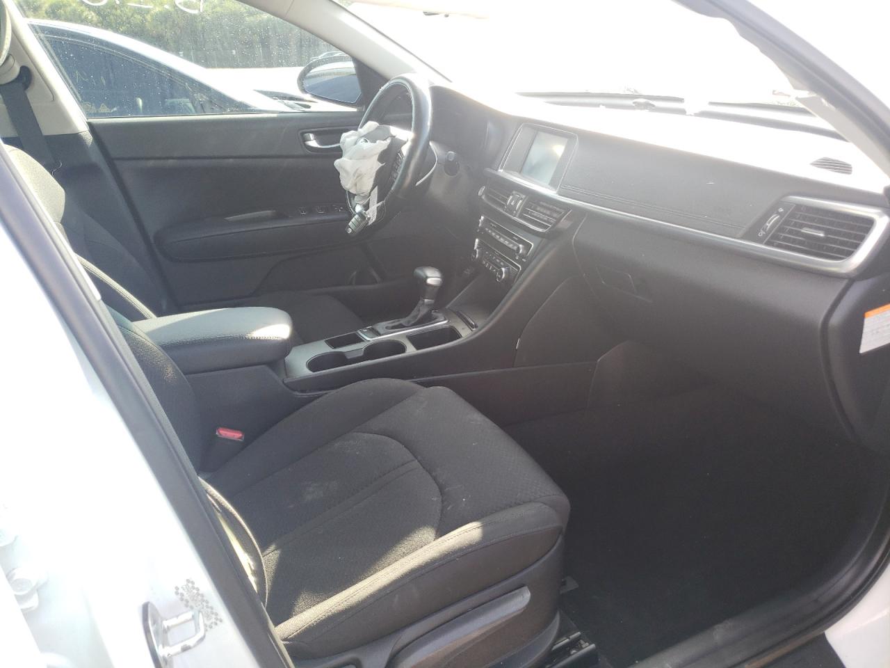 Photo 5 from auction – 2017 KIA OPTIMA HYB with VIN KNAGT4LE1H5010682