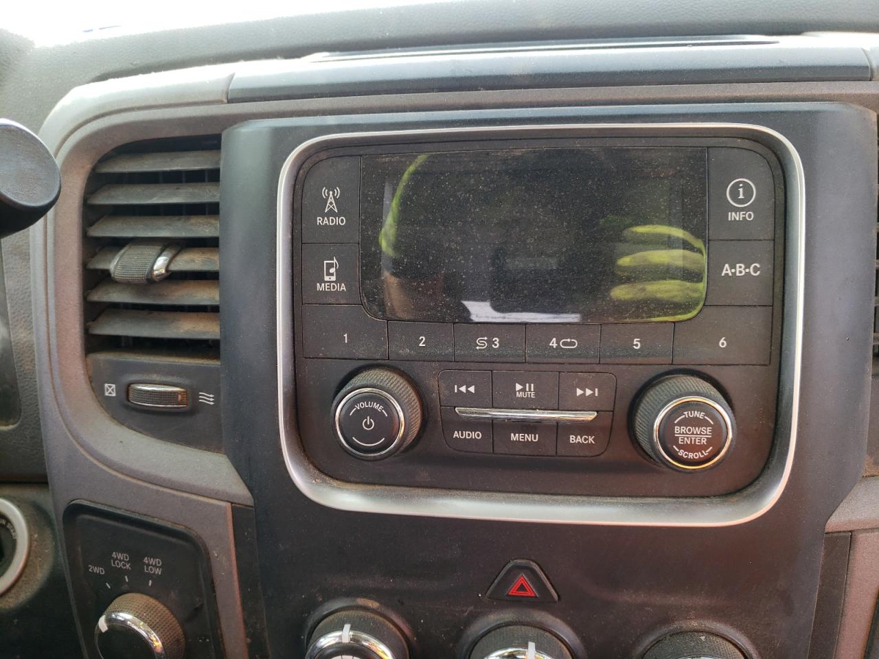 Photo 10 from auction – 2014 RAM 1500 ST with VIN 1C6RR7KT3ES412736