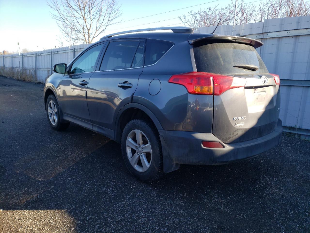 Photo 3 from auction – 2014 TOYOTA RAV4 XLE with VIN 2T3WFREV5EW081727