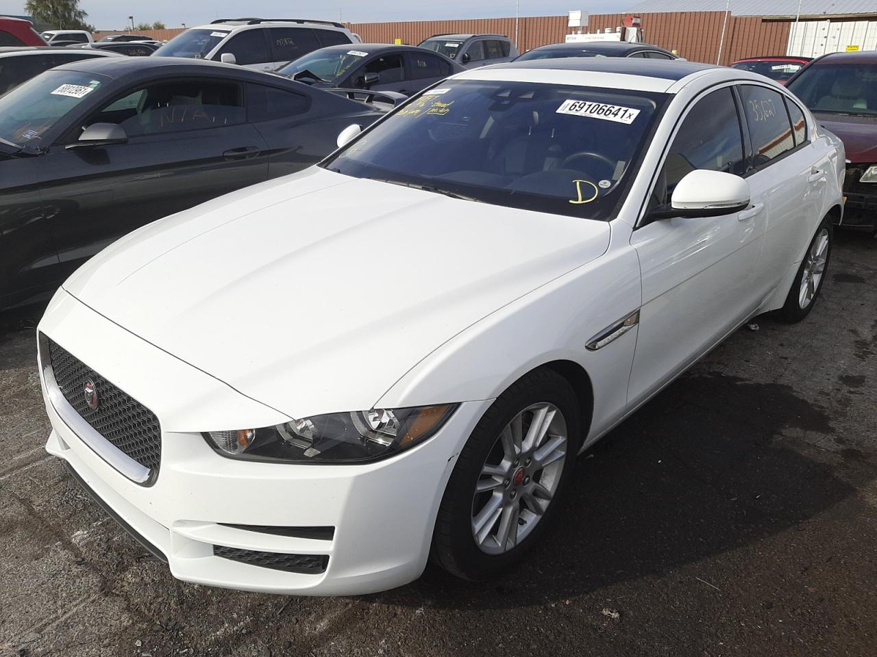 Photo 2 from auction – 2018 JAGUAR XE PREMIUM with VIN SAJAD4FX7JCP27593