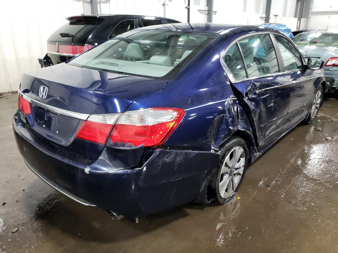 Photo 4 from auction – 2014 HONDA ACCORD LX with VIN 1HGCR2F32EA293709