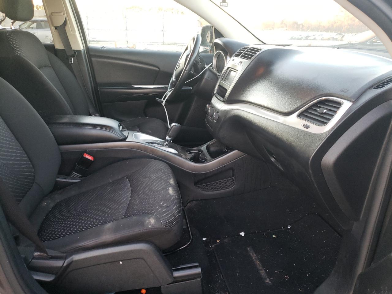 Photo 5 from auction – 2016 DODGE JOURNEY SE with VIN 3C4PDCAB3GT212439