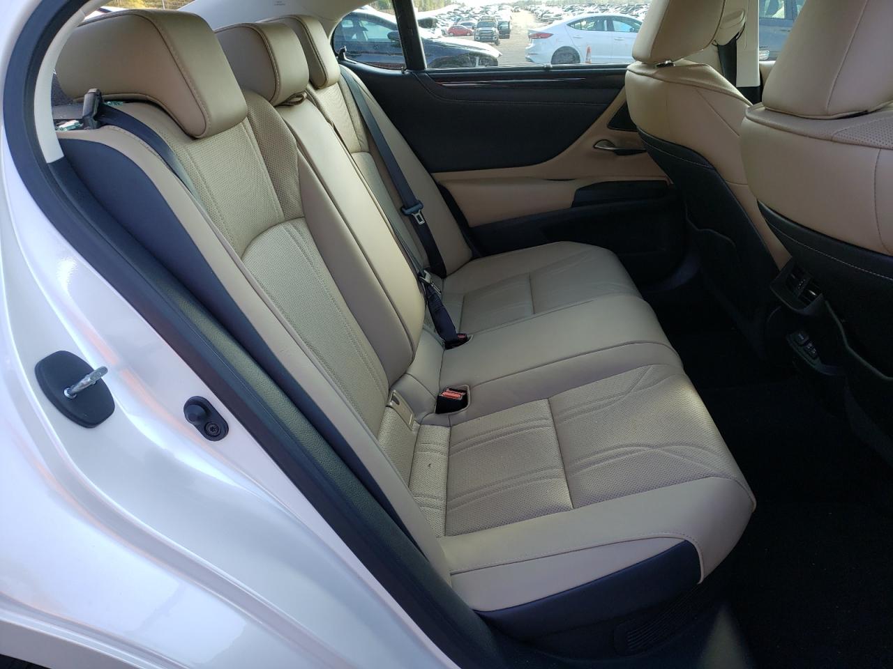 Photo 6 from auction – 2020 LEXUS ES 300H UL with VIN 58AF21B19LU010902