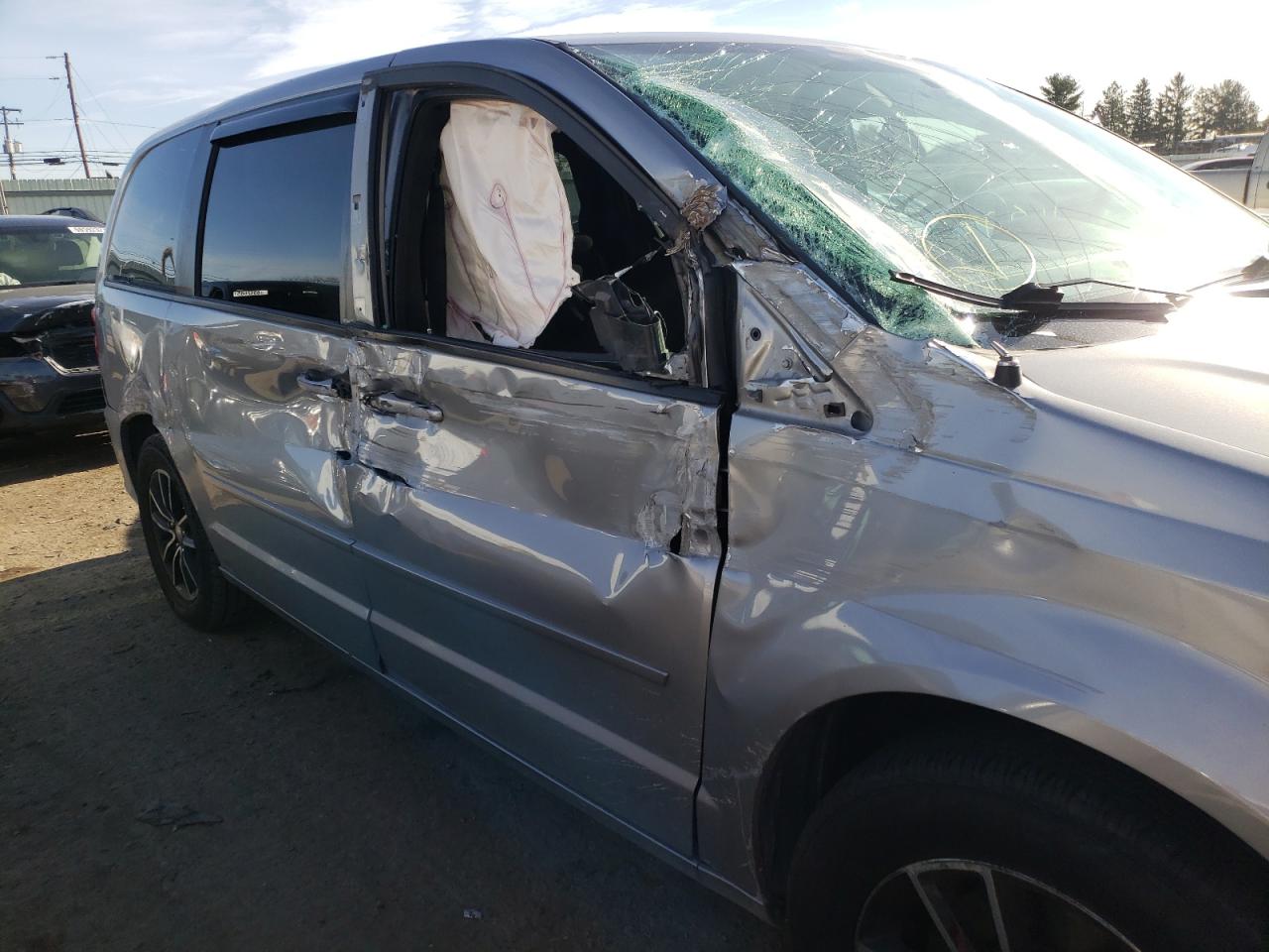 صورة رقم 9 من المزاد - 2014 DODGE GRAND CARA مع VIN 2C4RDGCG2ER118772