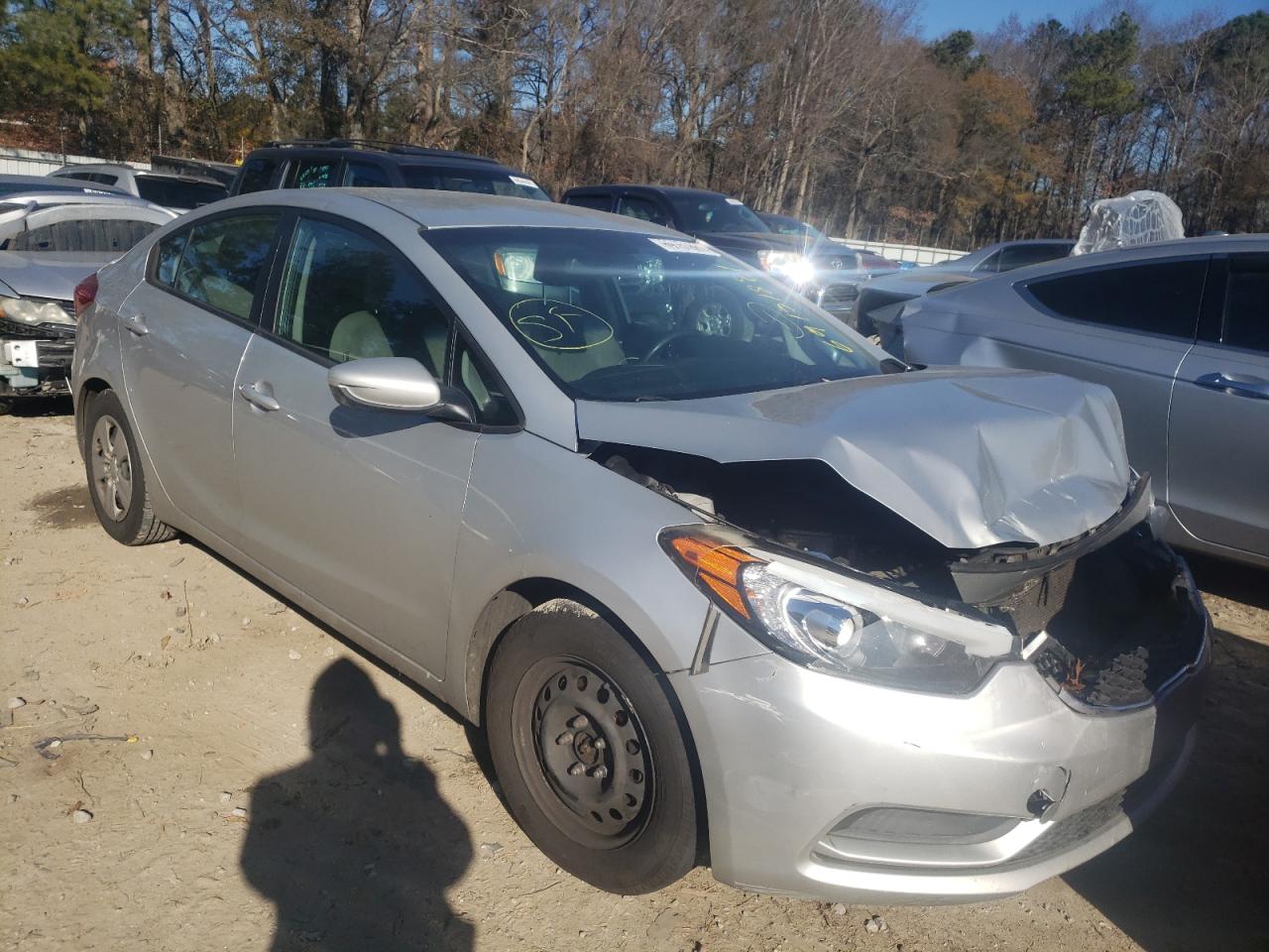 KIA FORTE LX 2015 with VIN KNAFK4A62F5404196 - Photo from auction