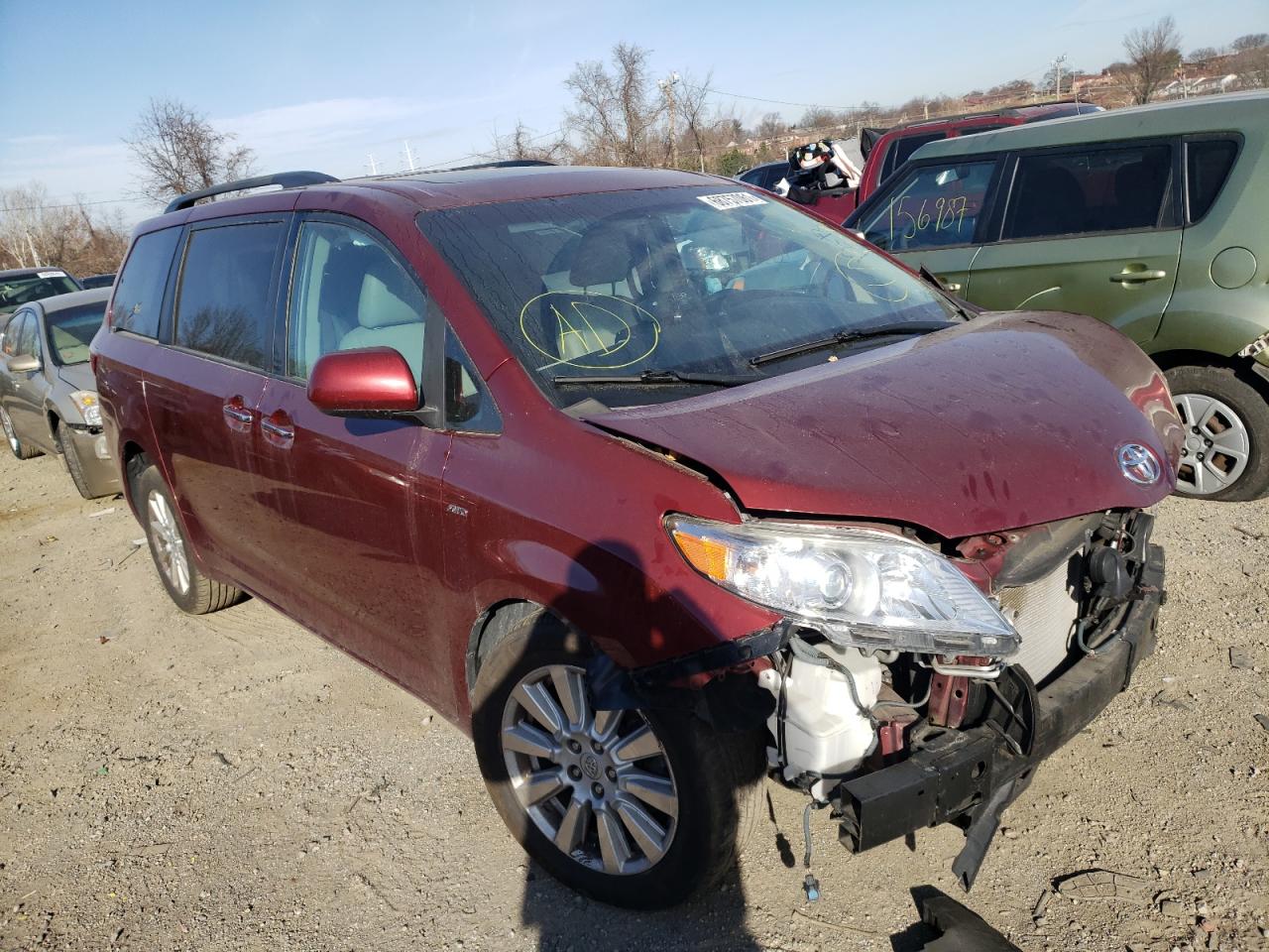 Photo 1 from auction – 2017 TOYOTA SIENNA XLE with VIN 5TDDZ3DC9HS148458