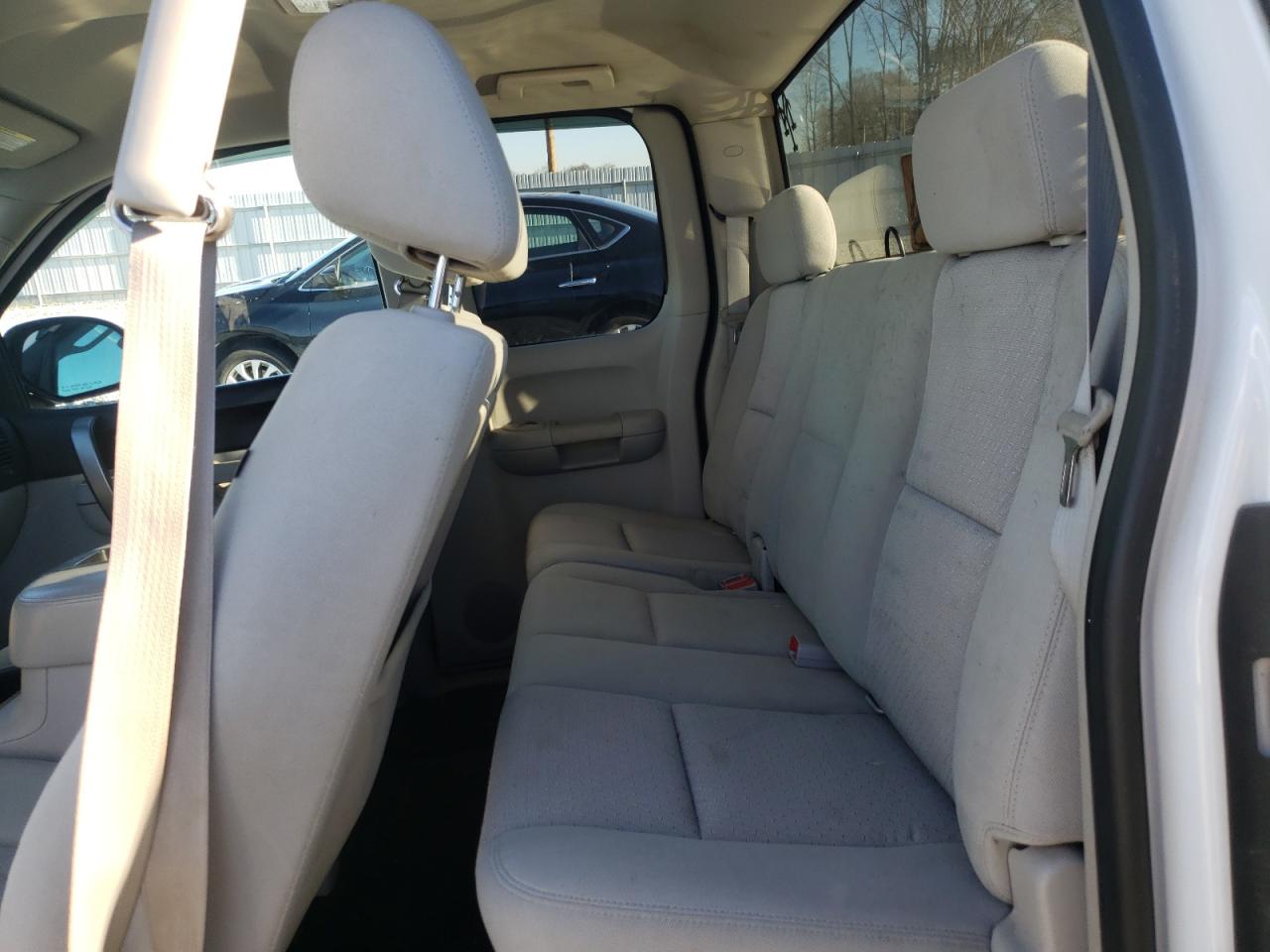 Photo 6 from auction – 2011 CHEVROLET SILVERADO with VIN 1GCRKSE32BZ416341