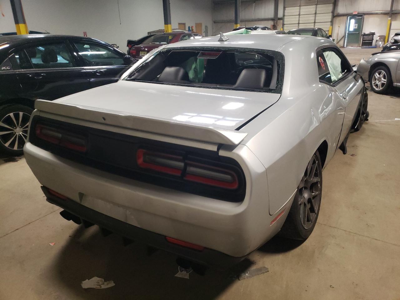 Photo 4 from auction – 2019 DODGE CHALLENGER with VIN 2C3CDZBT8KH747748