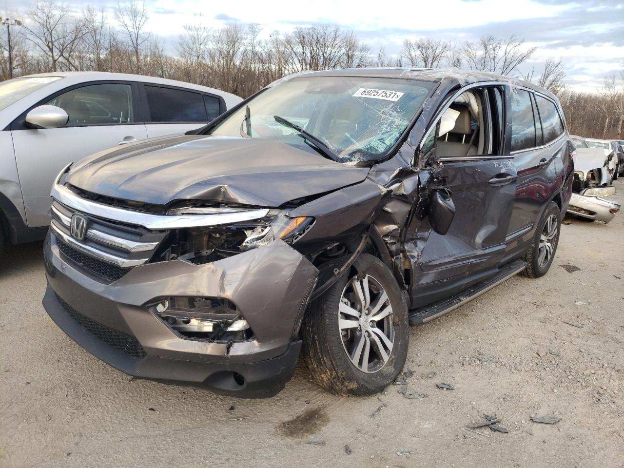 Photo 2 from auction – 2018 HONDA PILOT EXL with VIN 5FNYF6H67JB028619