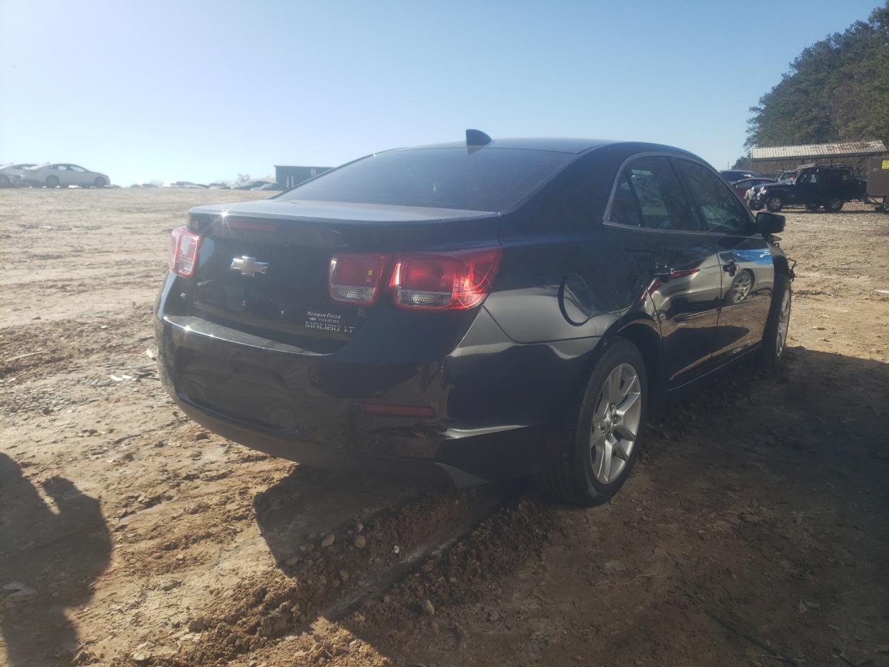 Photo 4 from auction – 2015 CHEVROLET MALIBU 1LT with VIN 1G11C5SL2FF196098
