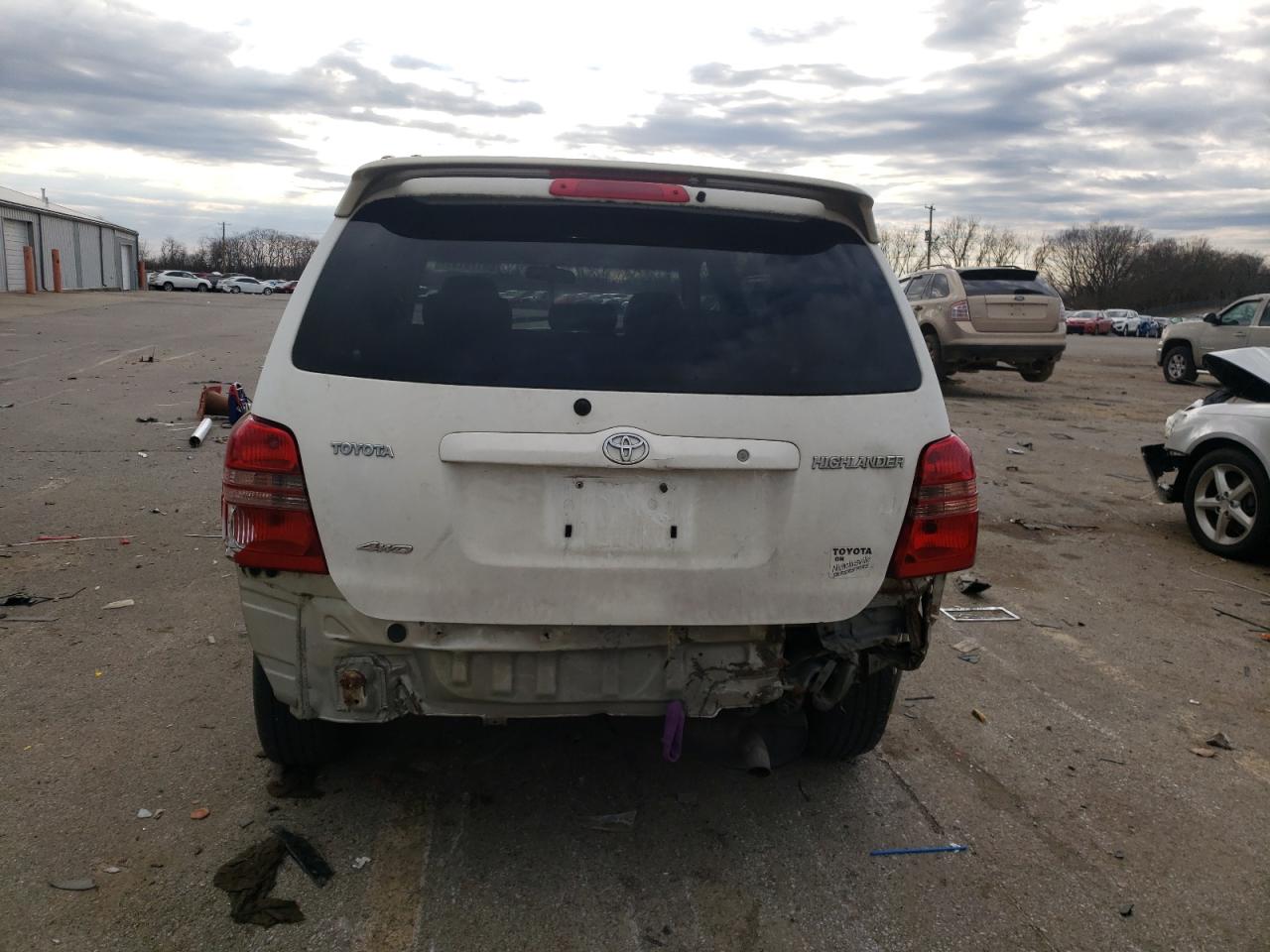 Photo 9 from auction – 2003 TOYOTA HIGHLANDER with VIN JTEHF21A930156154