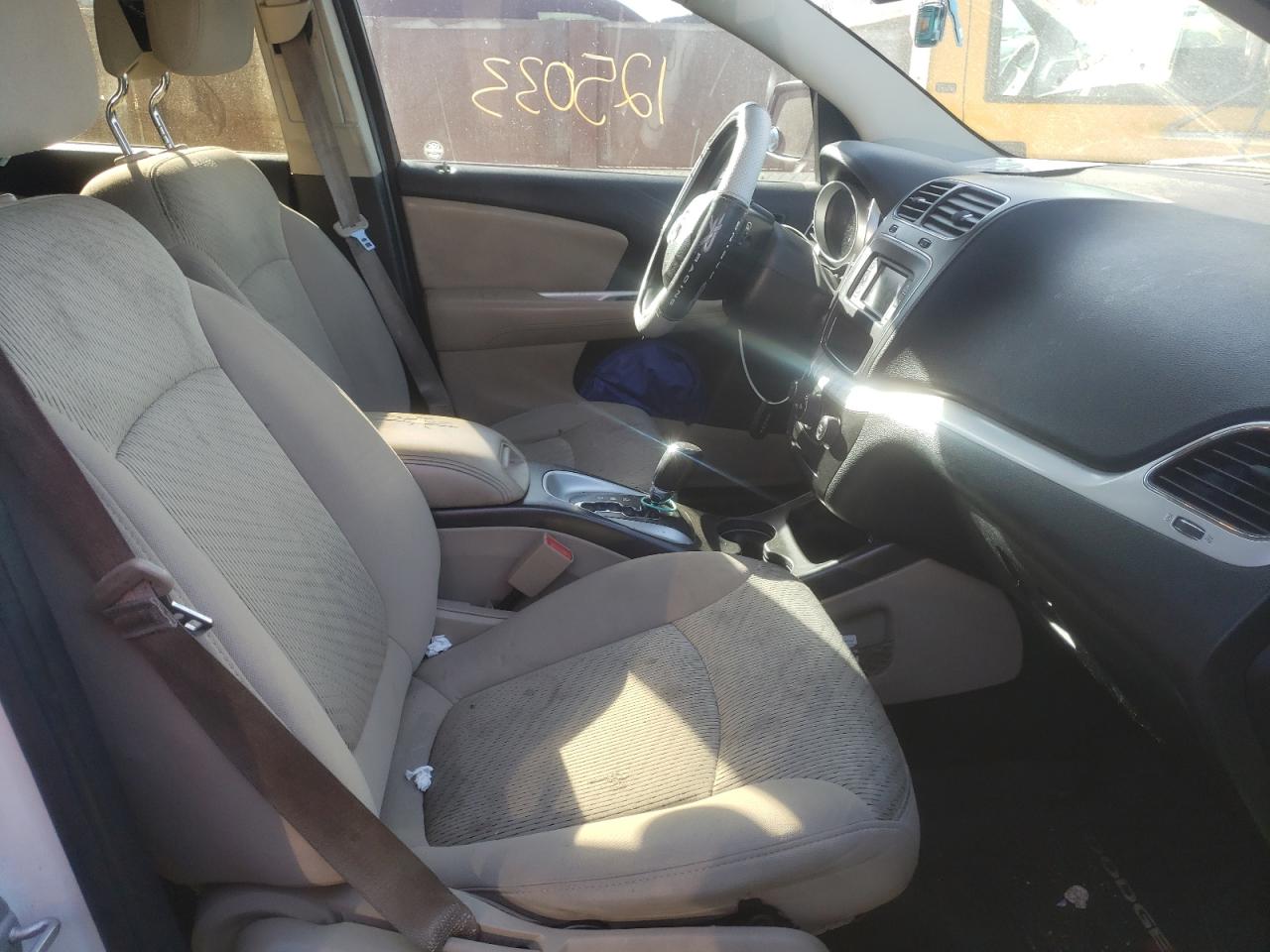 Photo 5 from auction – 2011 DODGE JOURNEY MA with VIN 3D4PH1FG8BT552968