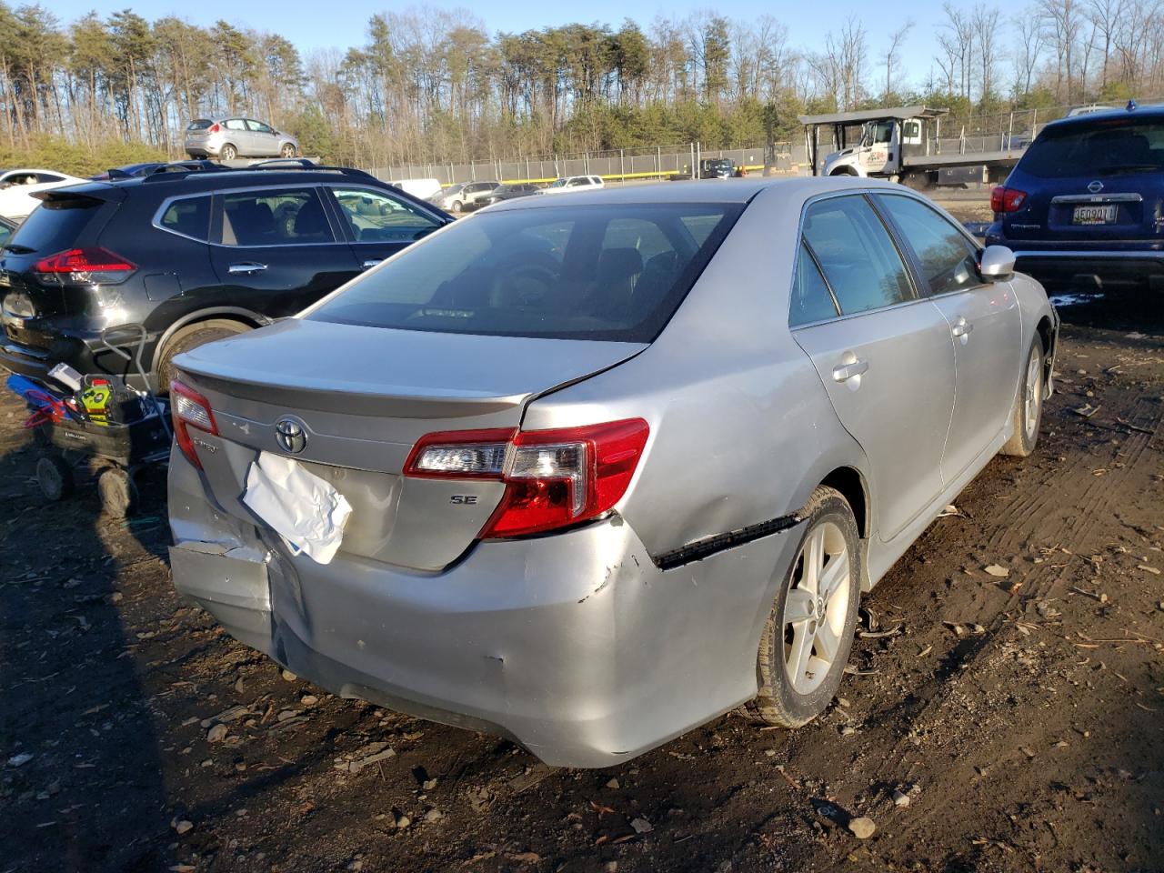 Photo 4 from auction – 2012 TOYOTA CAMRY BASE with VIN 4T1BF1FK0CU076381
