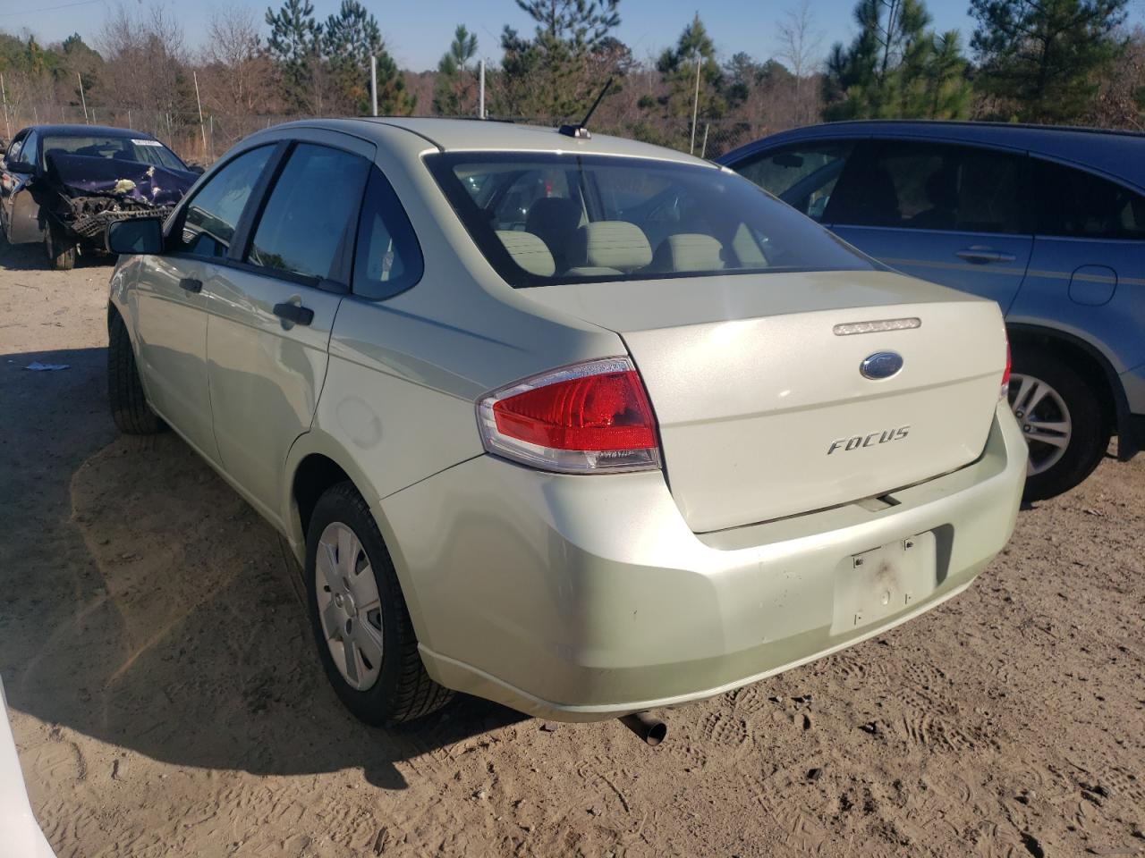 Photo 3 from auction – 2010 FORD FOCUS S with VIN 1FAHP3EN3AW129200
