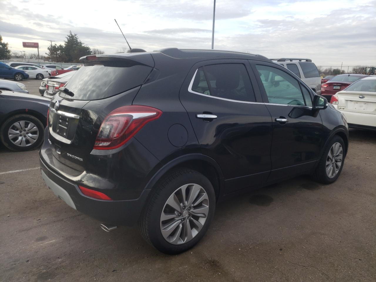 Photo 4 from auction – 2017 BUICK ENCORE ESS with VIN KL4CJCSB8HB009761