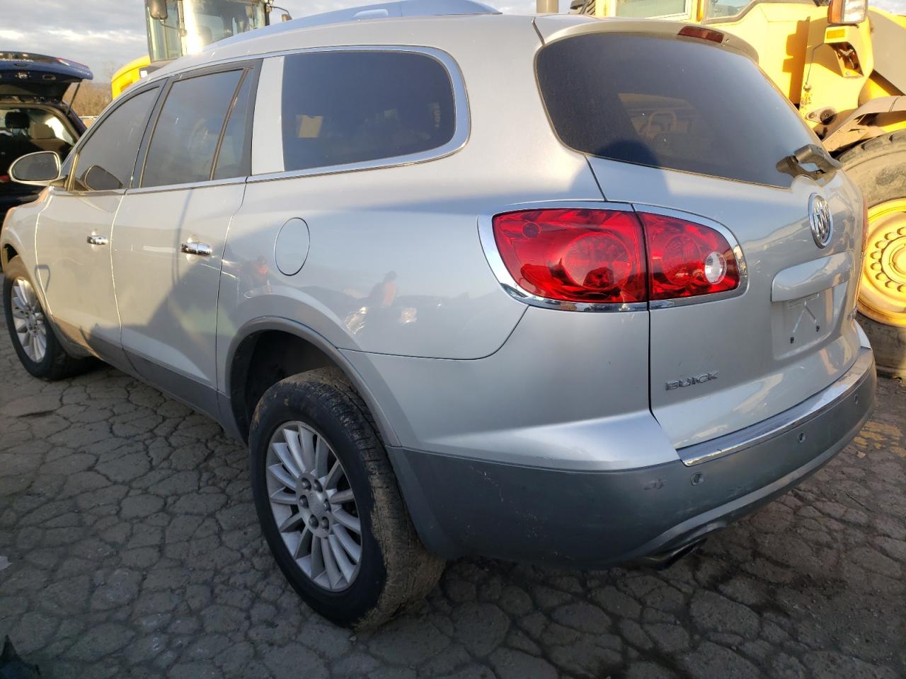 Photo 3 from auction – 2011 BUICK ENCLAVE CX with VIN 5GAKVBED7BJ119311