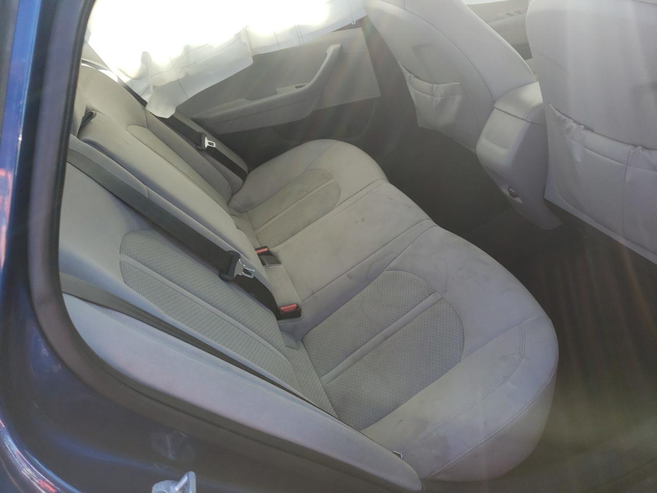 Photo 6 from auction – 2017 HYUNDAI SONATA SE with VIN 5NPE24AF4HH472114