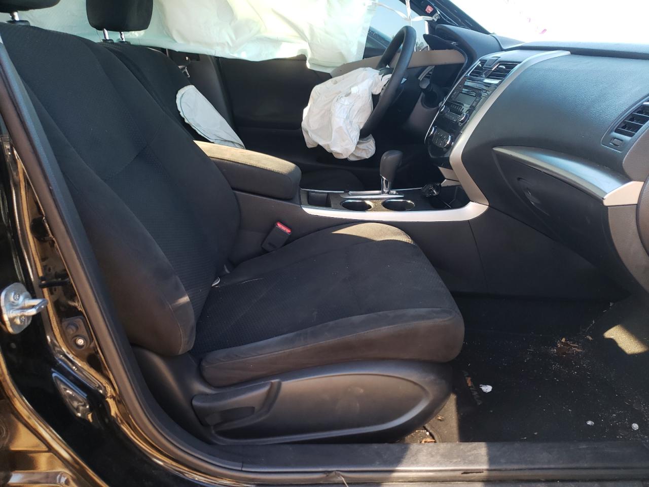Photo 5 from auction – 2015 NISSAN ALTIMA 2.5 with VIN 1N4AL3AP9FC142112