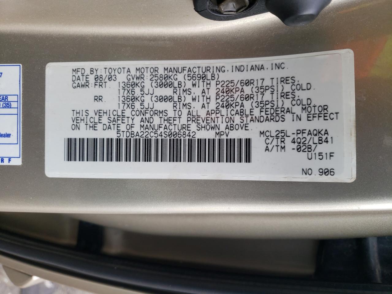 Photo 10 from auction – 2004 TOYOTA SIENNA XLE with VIN 5TDBA22C54S006842