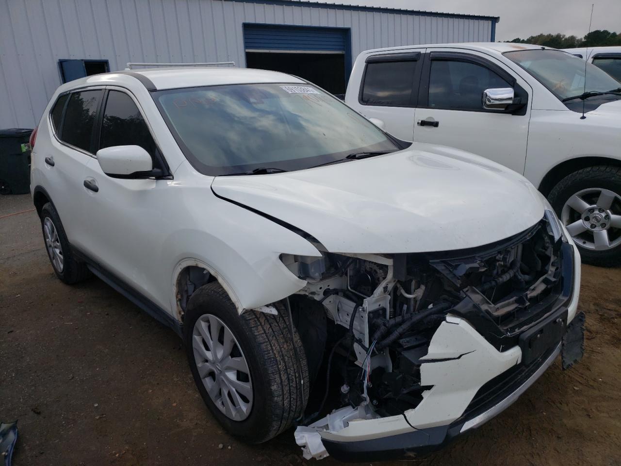 NISSAN ROGUE S 2019 with VIN 5N1AT2MT0KC790408 - Photo from auction