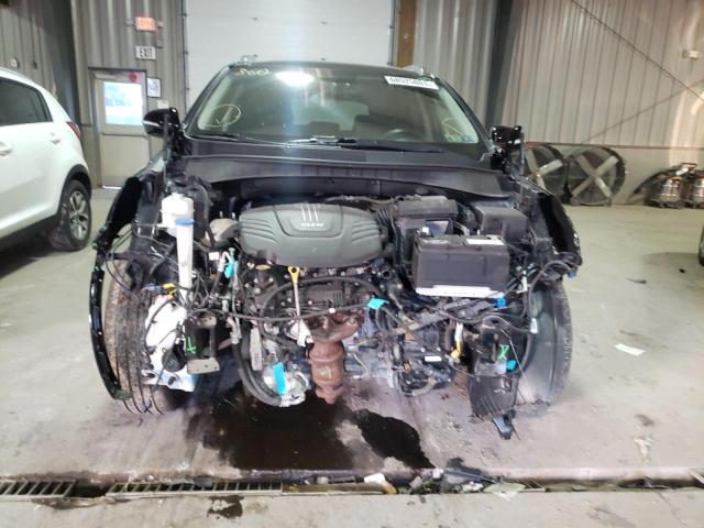 Photo 9 from auction – 2017 KIA SORENTO SX with VIN 5XYPKDA55HG313609