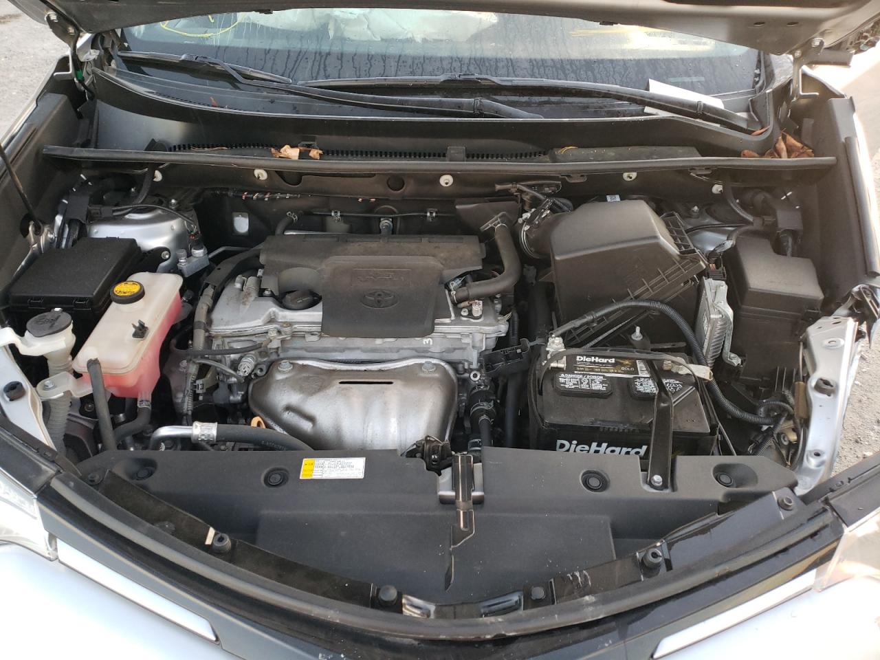 Photo 7 from auction – 2017 TOYOTA RAV4 LE with VIN 2T3BFREV7HW543076