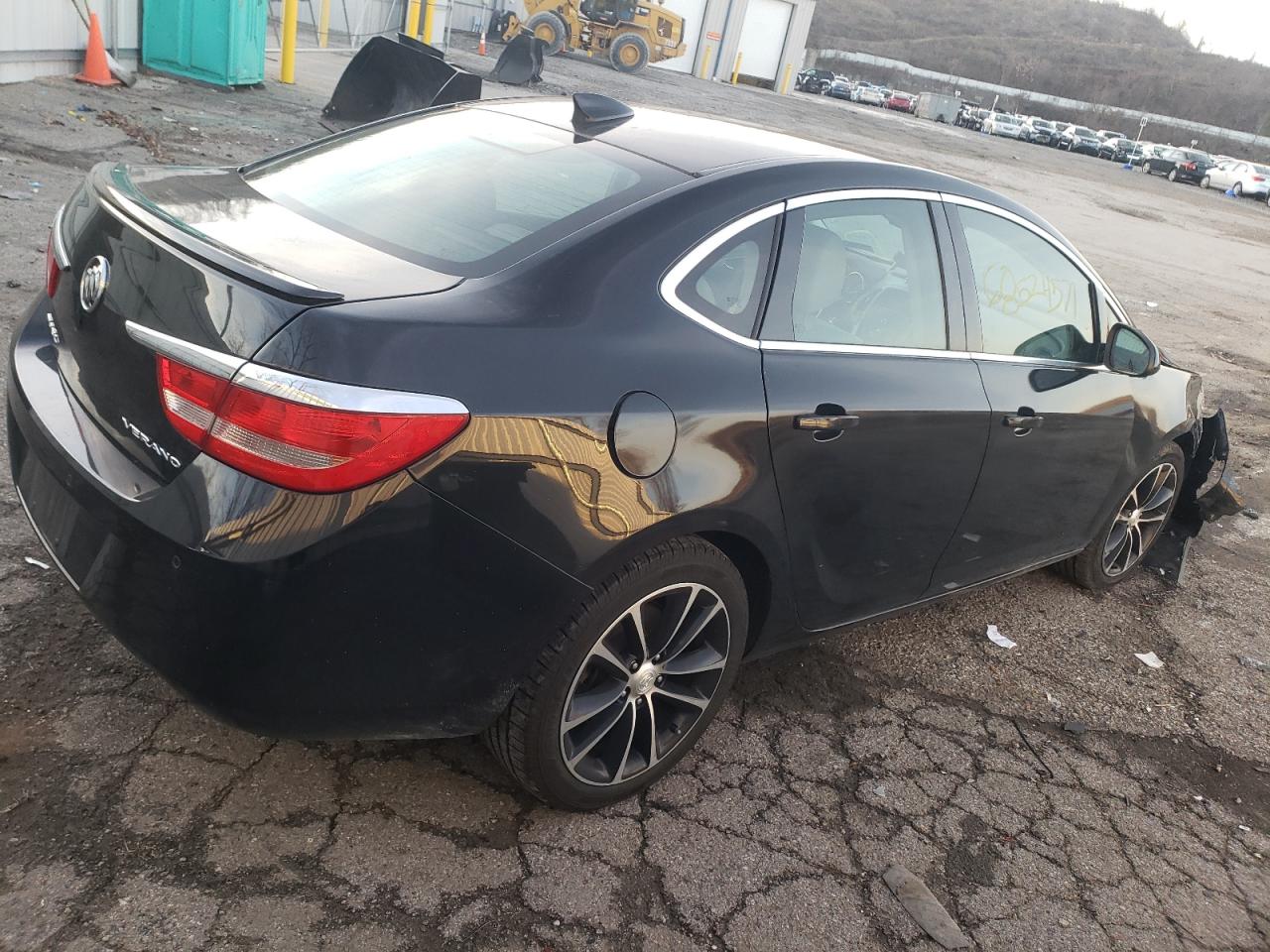 Photo 4 from auction – 2016 BUICK VERANO SPO with VIN 1G4PW5SK4G4138454