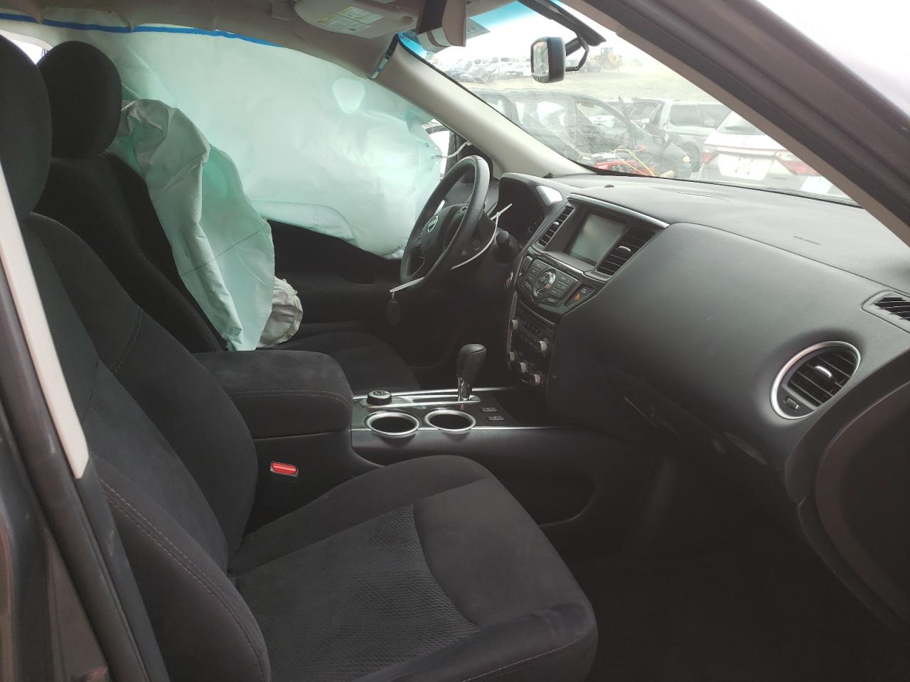 Photo 5 from auction – 2016 NISSAN PATHFINDER with VIN 5N1AR2MM3GC613902