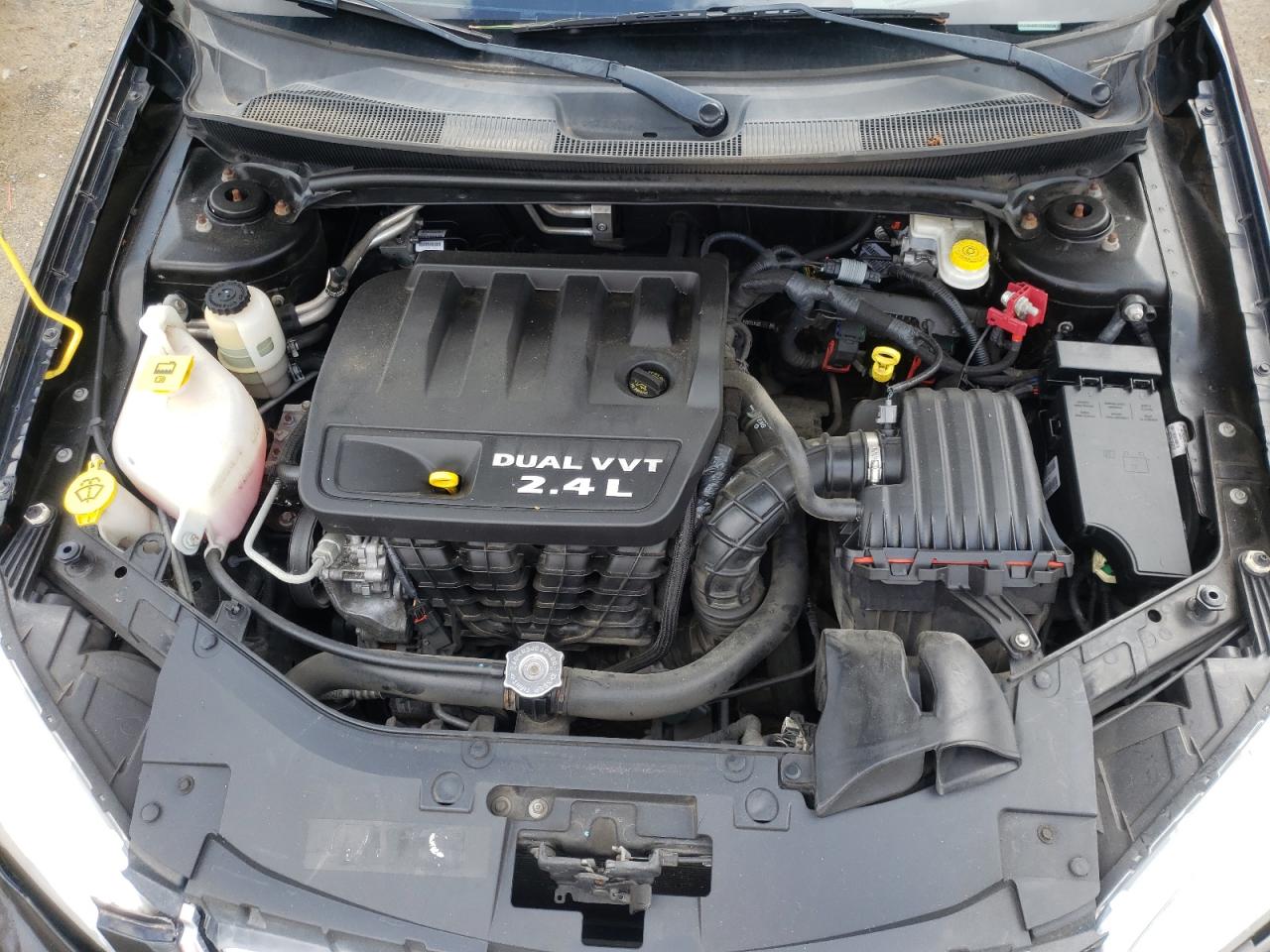Photo 7 from auction – 2014 CHRYSLER 200 with VIN 1C3CCBAB9EN208554