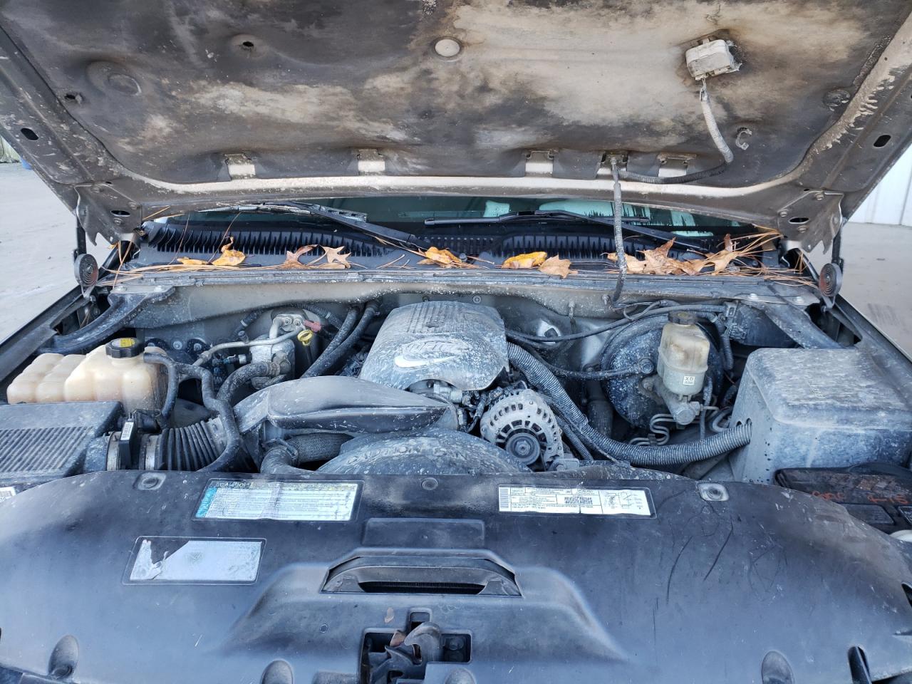 Photo 7 from auction – 2001 CHEVROLET SILVERADO with VIN 2GCEC19T411142180