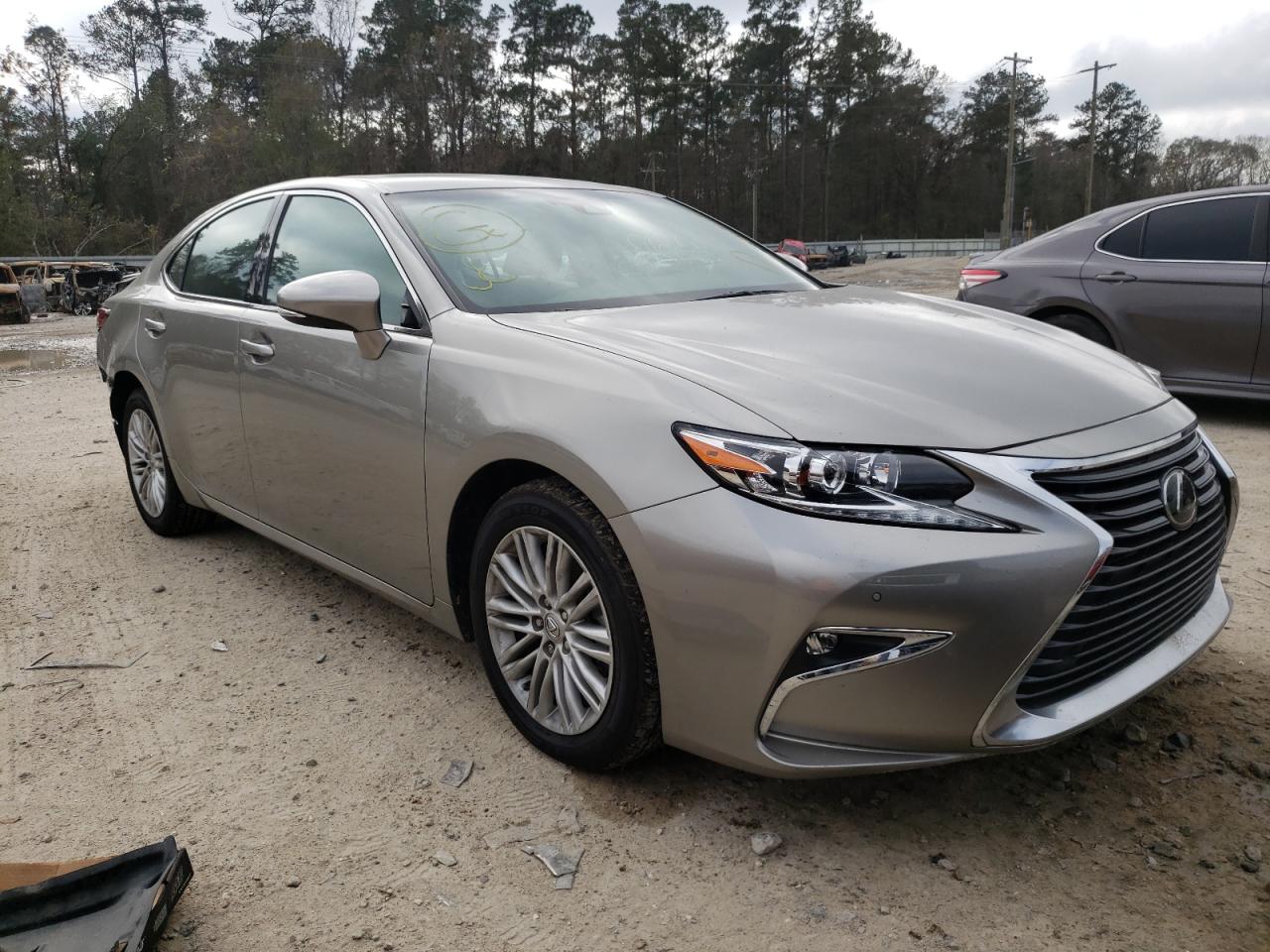 LEXUS ES 350 2017 with VIN 58ABK1GG3HU067518 - Photo from auction
