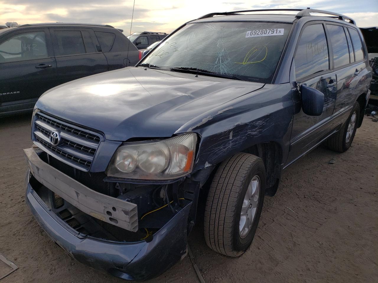 Photo 2 from auction – 2003 TOYOTA HIGHLANDER with VIN JTEHF21A430103247