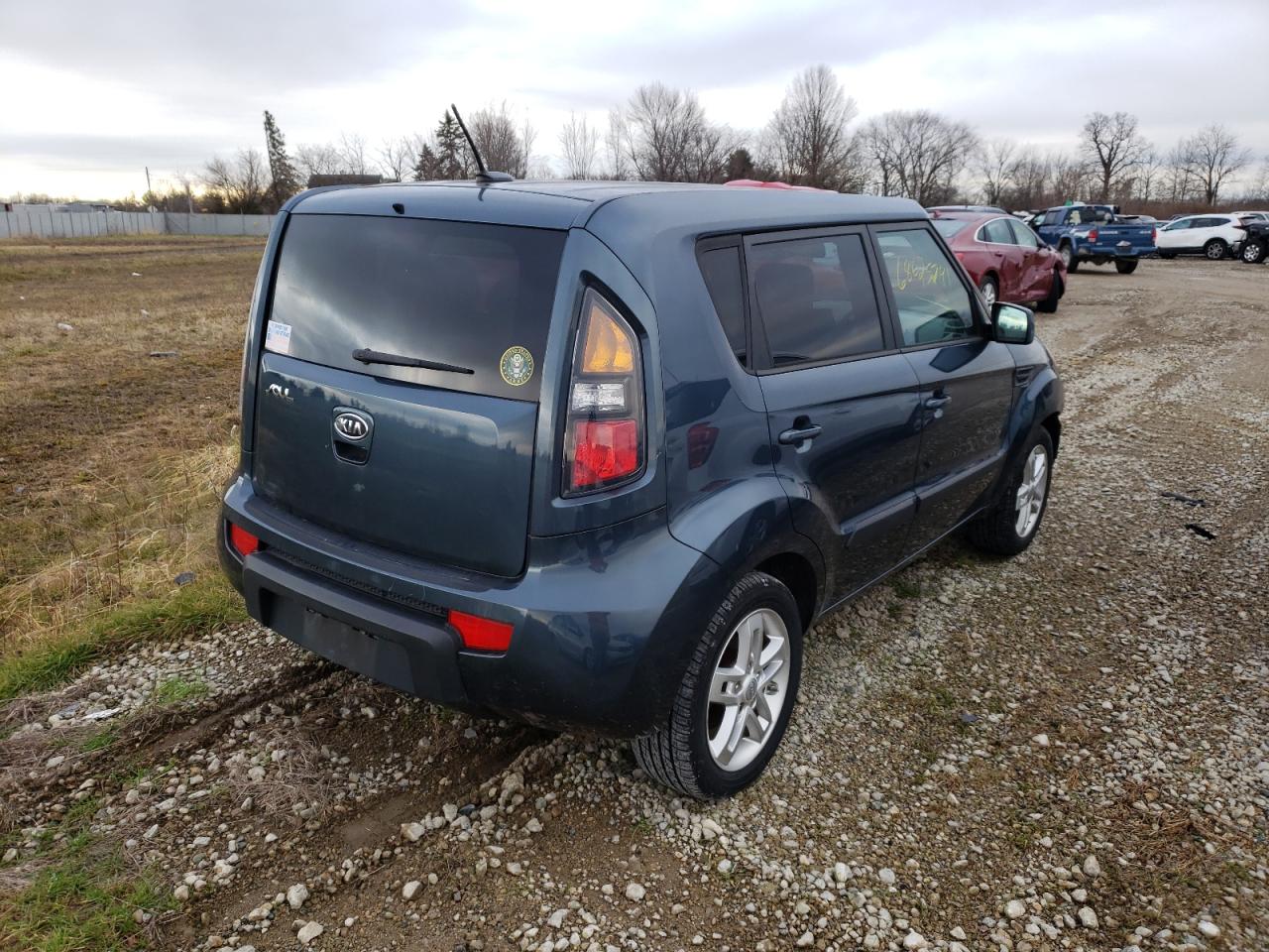 Photo 4 from auction – 2011 KIA SOUL + with VIN KNDJT2A26B7201578