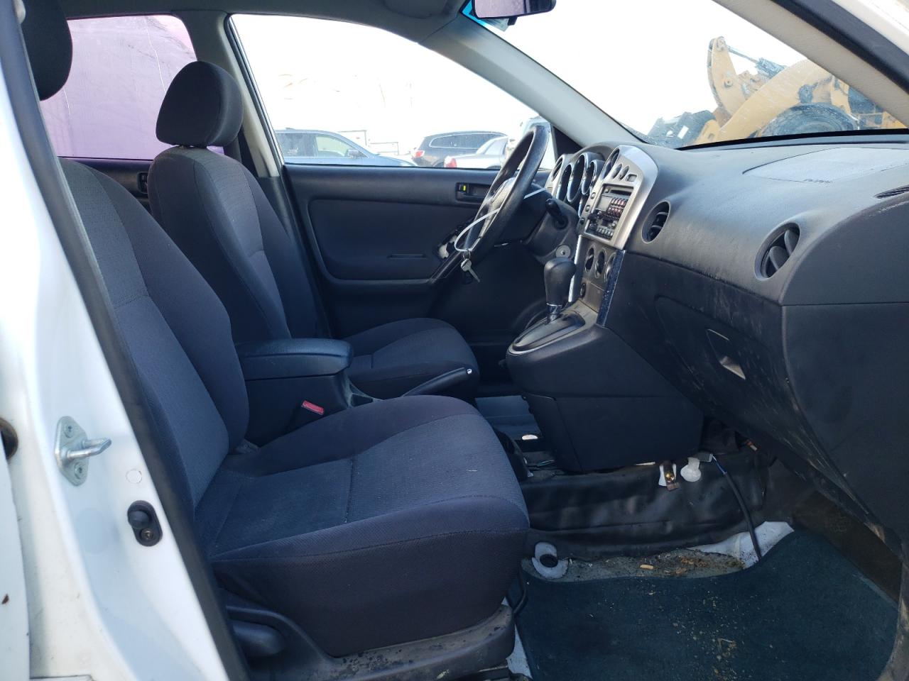 Photo 5 from auction – 2003 TOYOTA COROLLA MA with VIN 2T1KR32EX3C045529