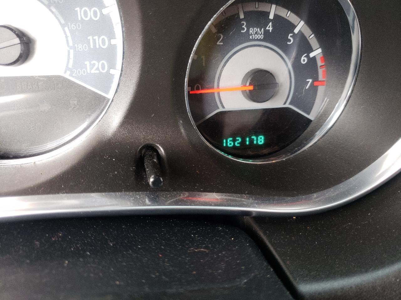 Photo 8 from auction – 2014 CHRYSLER 200 with VIN 1C3CCBAB9EN208554