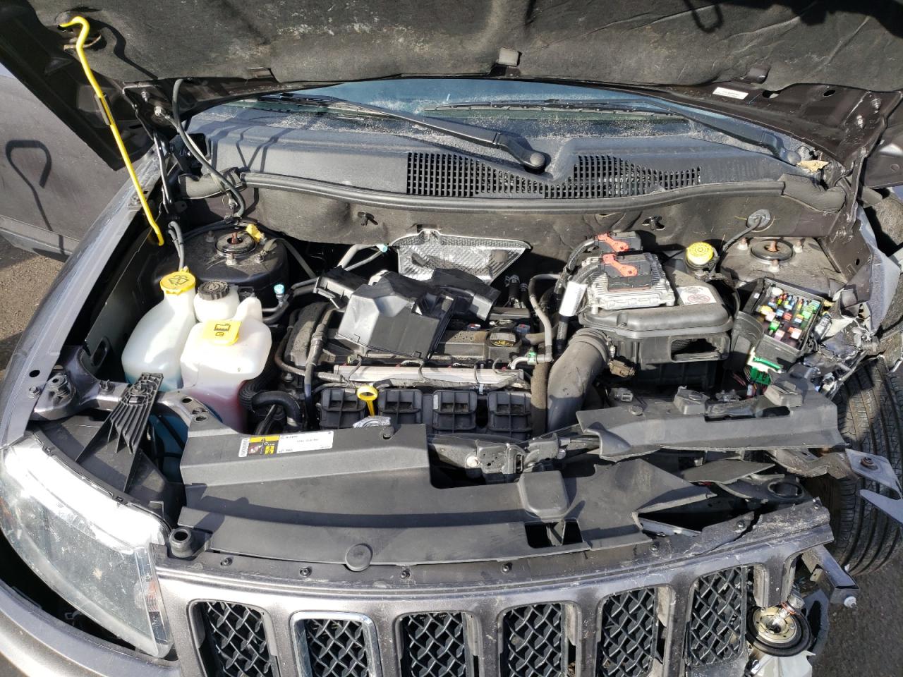 Photo 7 from auction – 2017 JEEP COMPASS SP with VIN 1C4NJCBA6HD134428