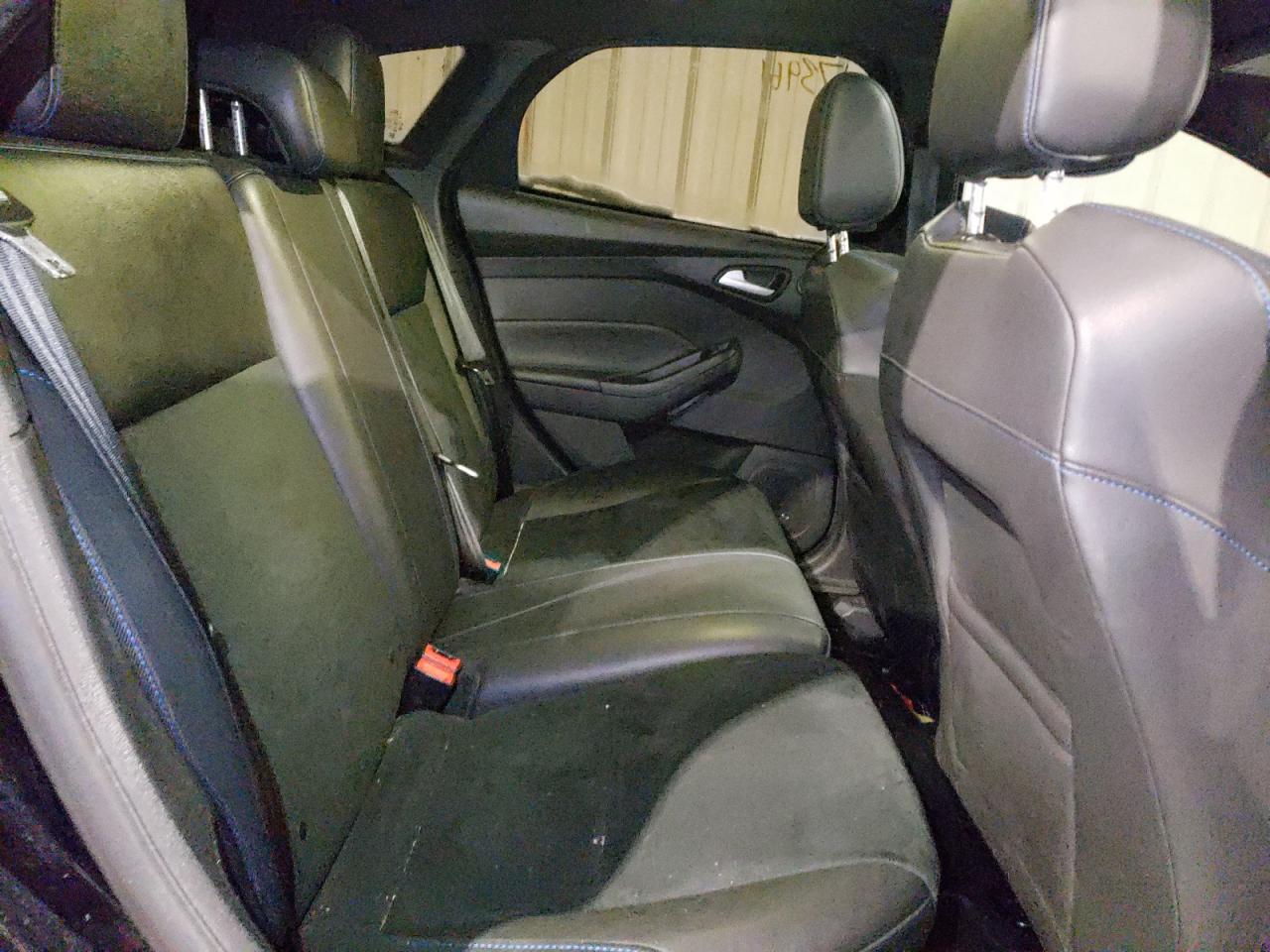 Photo 6 from auction – 2016 FORD FOCUS RS with VIN WF0DP3TH5G4116391