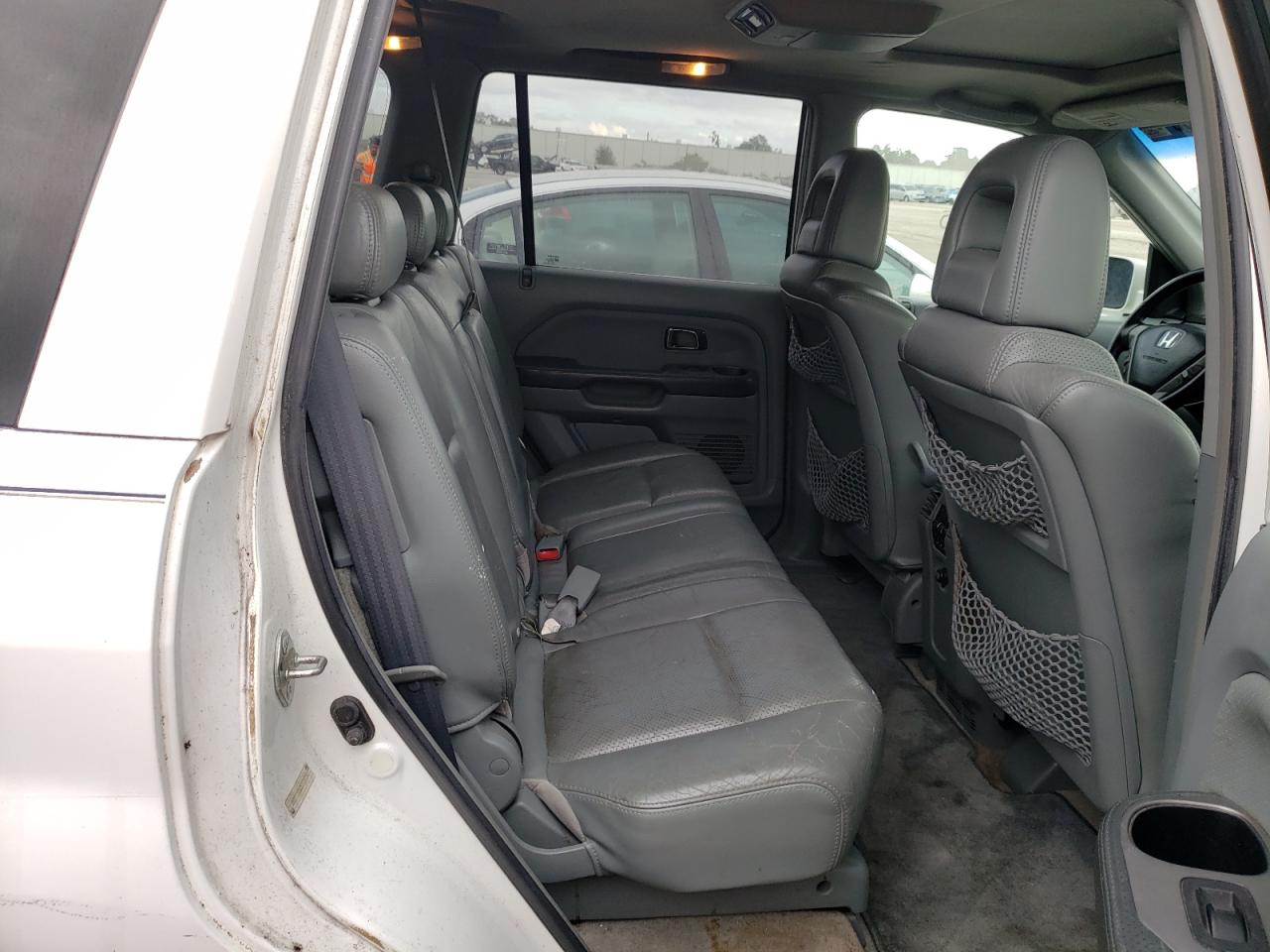 Фото 6 с аукциона – 2005 HONDA PILOT EXL с VIN 5FNYF18635B019750