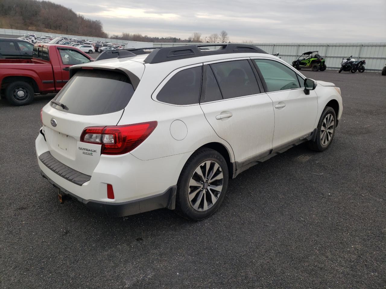 Photo 4 from auction – 2017 SUBARU OUTBACK 2. with VIN 4S4BSANC5H3377098