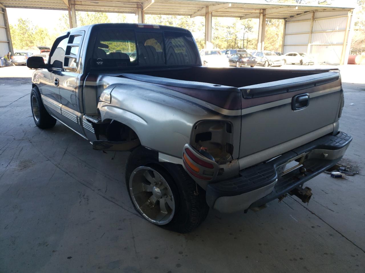 Photo 3 from auction – 2001 CHEVROLET SILVERADO with VIN 2GCEC19T411142180