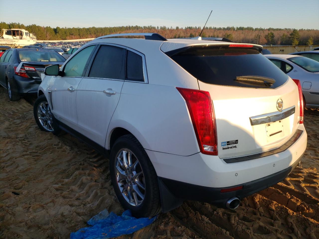 Photo 3 from auction – 2014 CADILLAC SRX PERFOR with VIN 3GYFNCE39ES611610