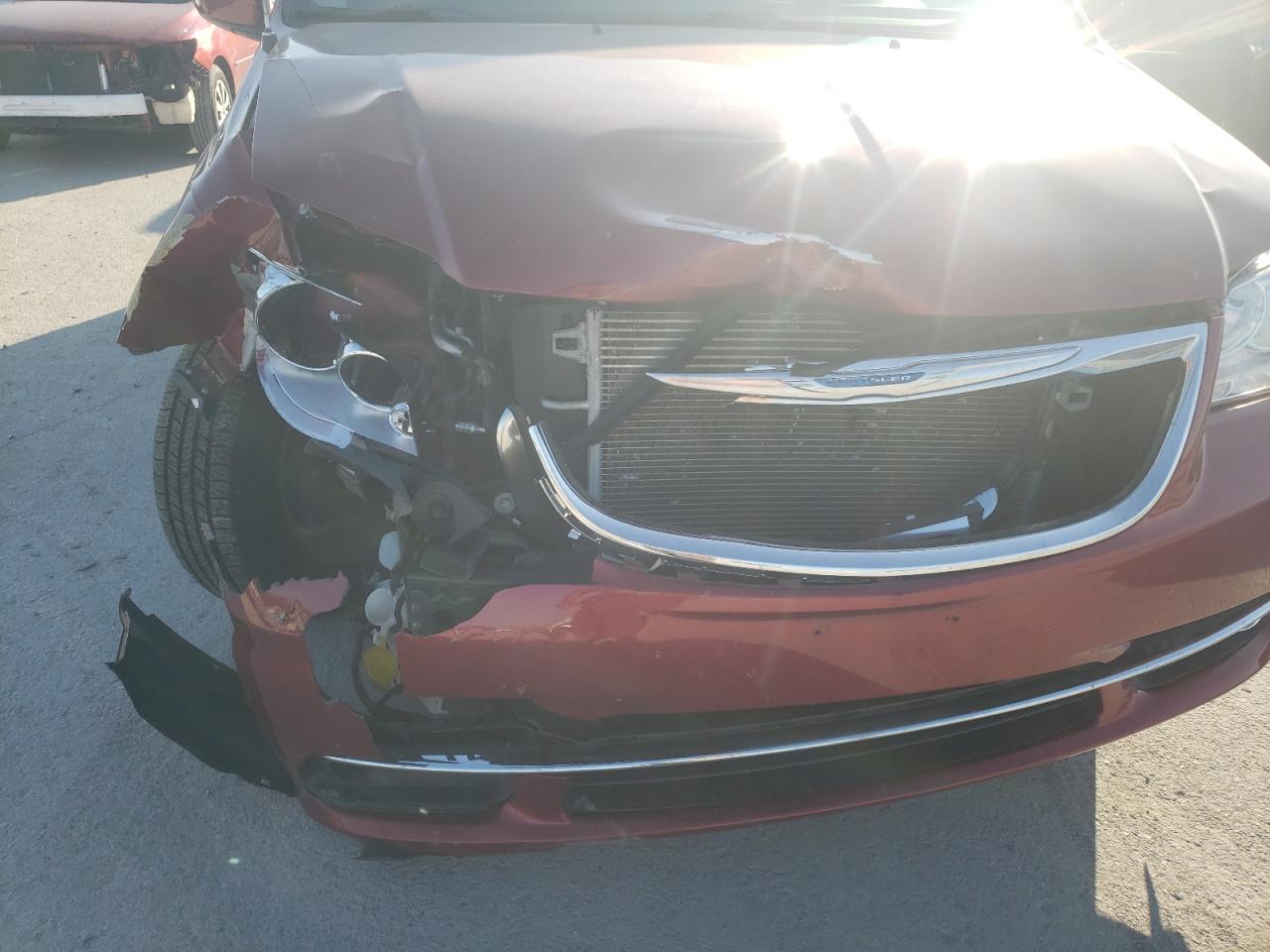 Photo 9 from auction – 2016 CHRYSLER TOWN & COU with VIN 2C4RC1BG0GR129614